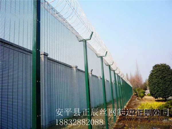 護(hù)欄網(wǎng)13.jpg