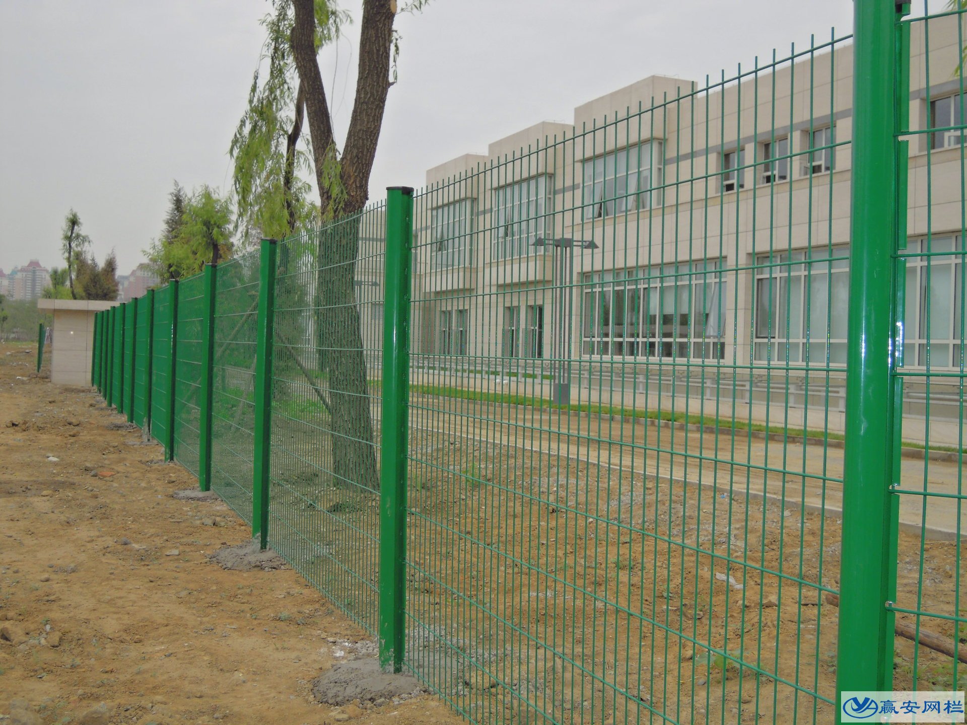 公路護欄網價格