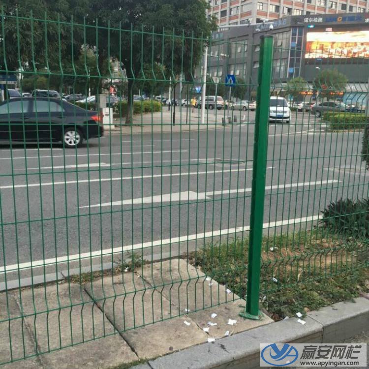 公路護欄網(wǎng)