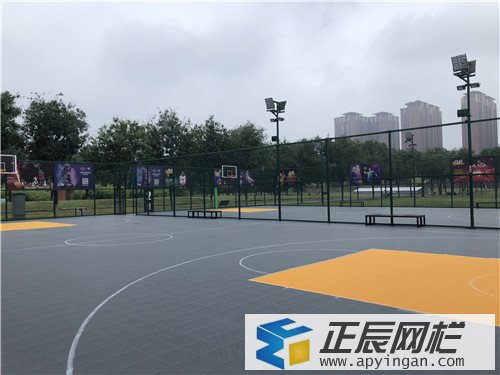 鐵絲圍網(wǎng)