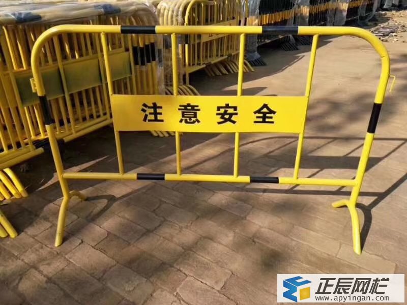 鐵馬護欄