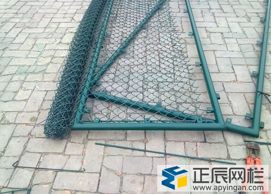 籃球場圍網門