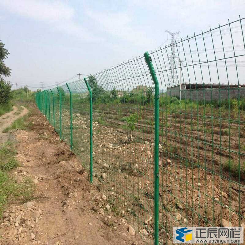 圍地護欄網